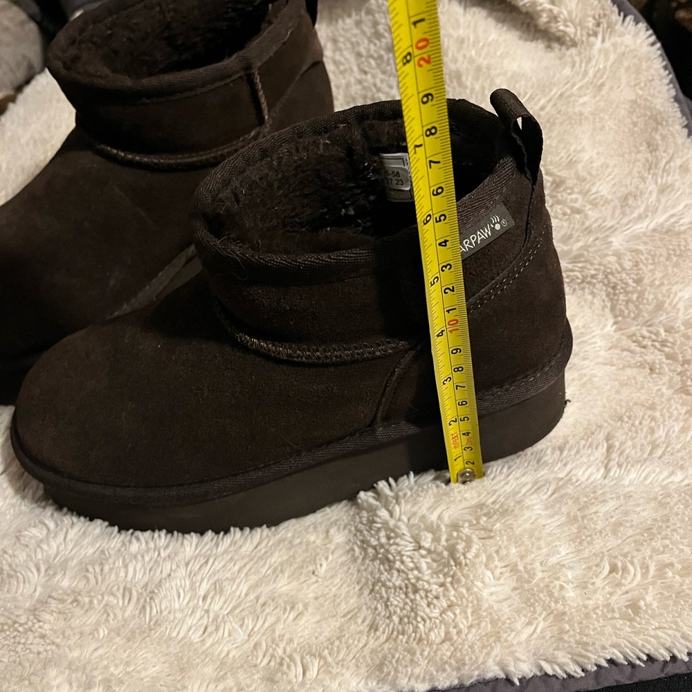 BEARPAW Women's Retro Shorty Boot